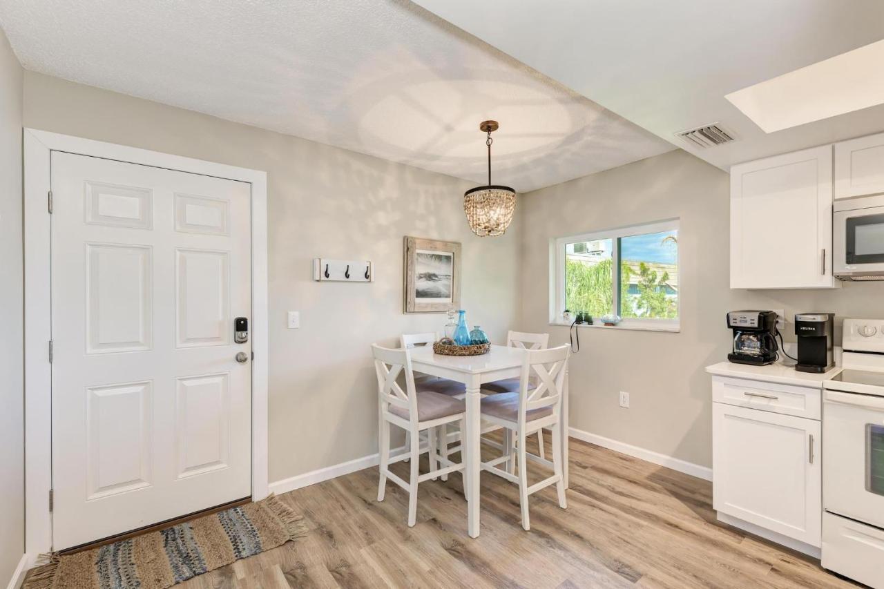 Anna Maria Island Beach Palms 8B Bradenton Beach Bagian luar foto