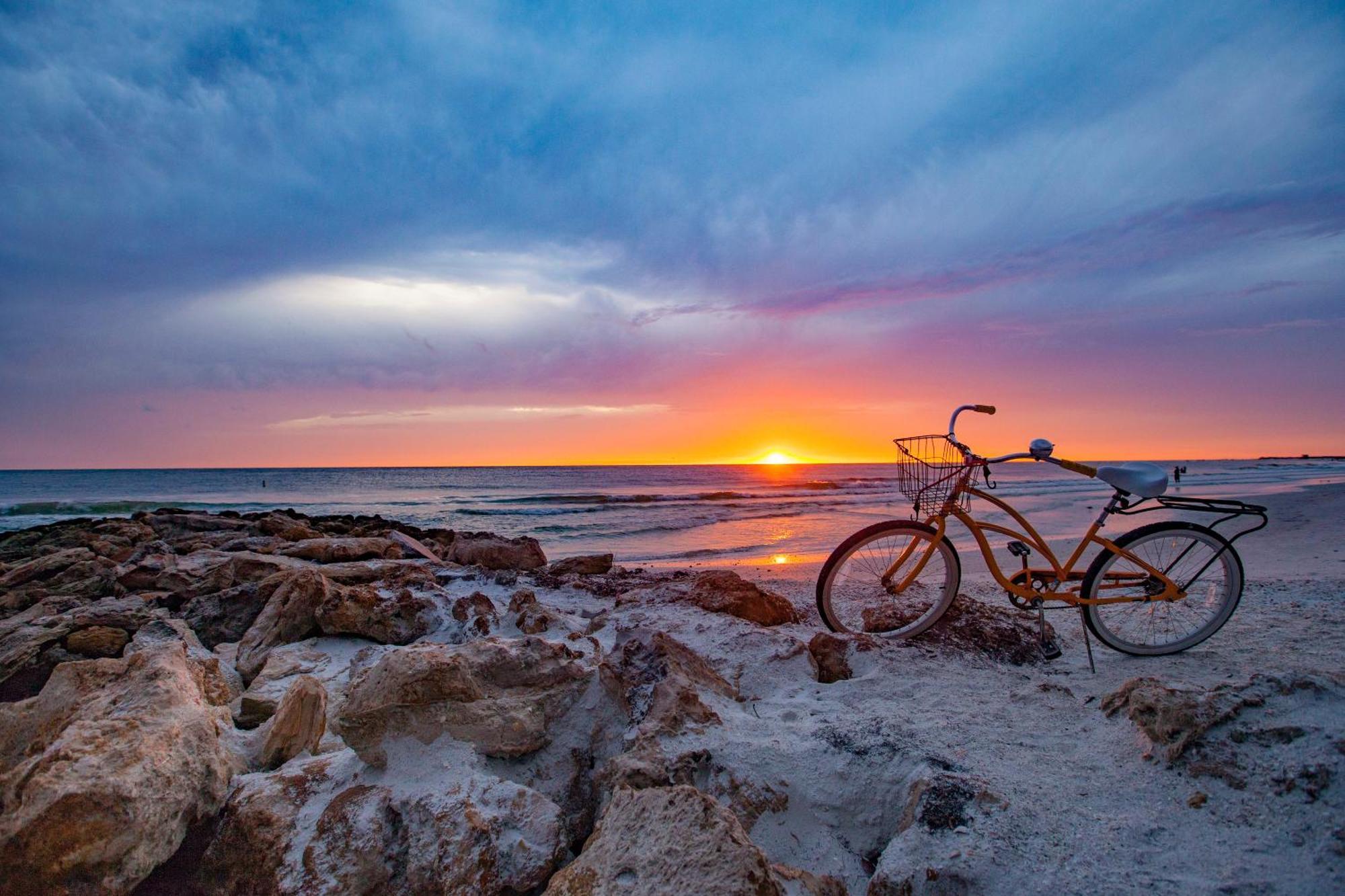 Anna Maria Island Beach Palms 8B Bradenton Beach Bagian luar foto